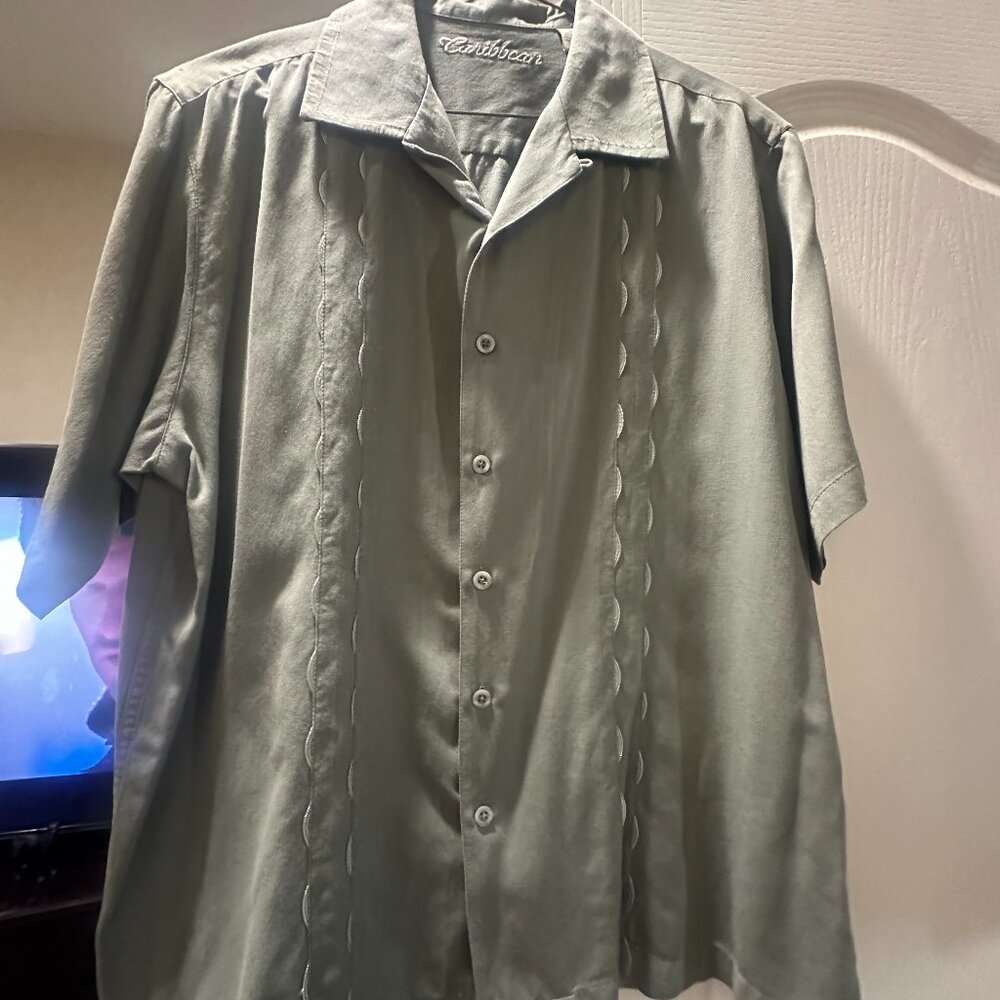 Caribbean Men’s Sage Green Short Sleeve Button-Up Shirt – Size L